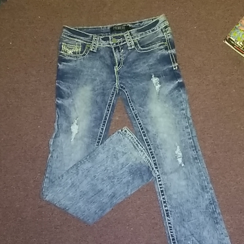 jeans with white wash design